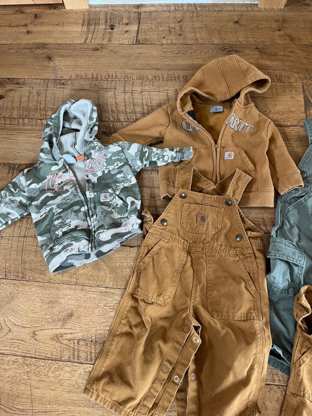 Carhartt 9m lot jacket and overalls
